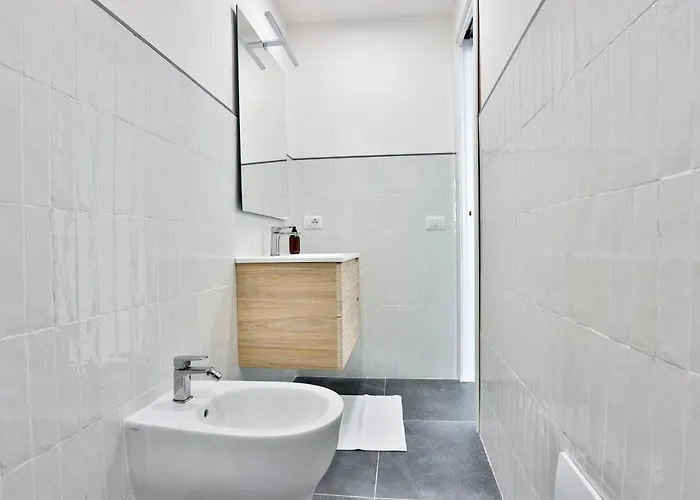 Guesthost - La Finestra Su Garibaldi *