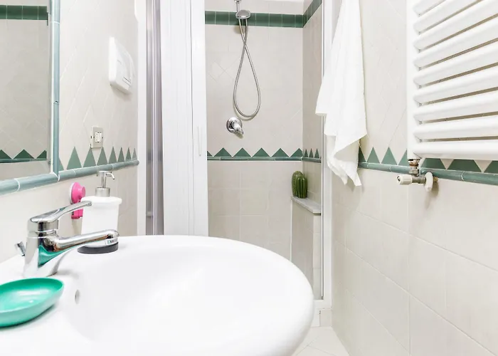 Guesthost - La Finestra Su Garibaldi Appartement Napels