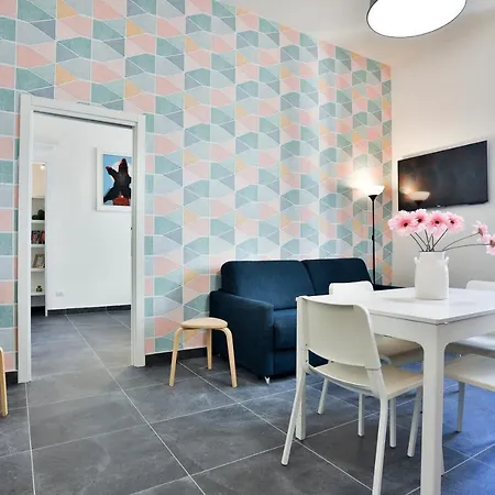 Guesthost - La Finestra Su Garibaldi *